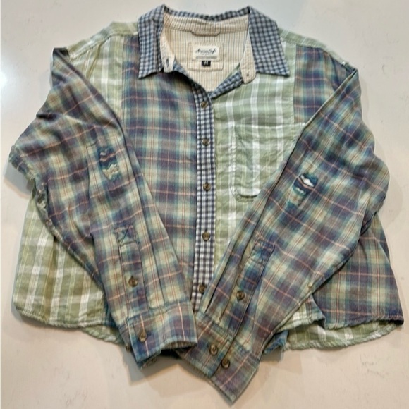 AEO Flannel Plaid Patchwork Button Down Cropped Shirt Size Medium - Picture 4 of 12